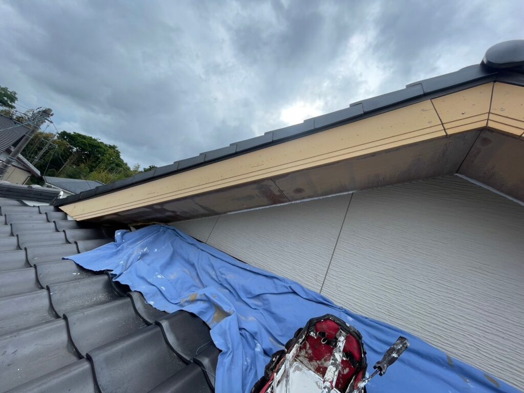 愛知県 ﻿岡崎市 ﻿破風板軒天塗装 雨漏り ﻿雨漏り修理 屋根工事 ﻿屋根リフォーム 屋根塗装 漆喰工事