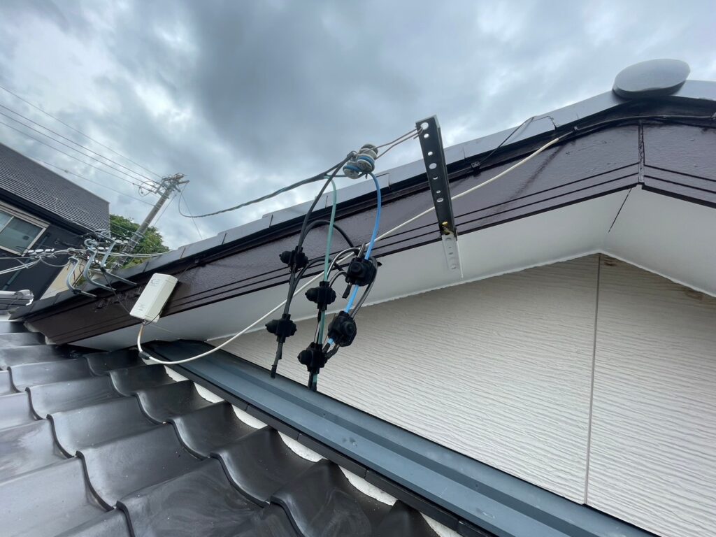 愛知県 ﻿岡崎市 ﻿破風板軒天塗装 雨漏り ﻿雨漏り修理 屋根工事 ﻿屋根リフォーム 屋根塗装 漆喰工事